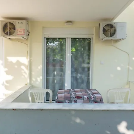 Anna Apartment